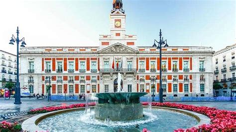 Puerta del Sol: luogo simbolo della città di Madrid | C-Magazine