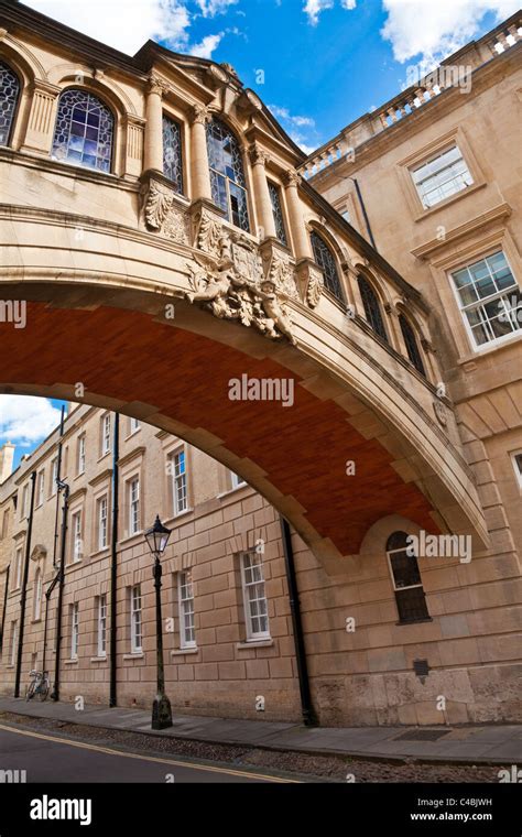 Hertford Bridge known as the Bridge of Sighs, Hertford College, Oxford ...