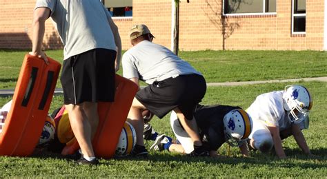 offensive drills for youth football - Youth Football Coaching Tips by Coach Parker