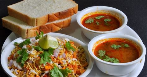 Kolhapuri "Misal Pav" Recipe Recipe by Original Kolhapuri Chef - Cookpad