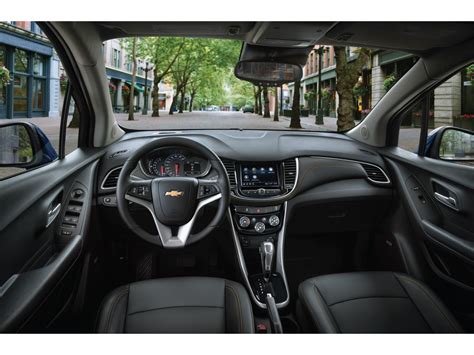 2020 Chevrolet Trax: 75 Interior Photos | U.S. News