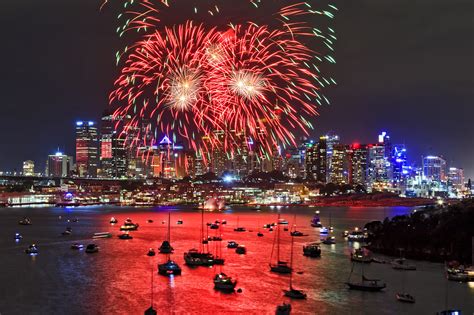 New Years Eve Sydney Fireworks Harbour Bridge NSW 161114110454004 ...