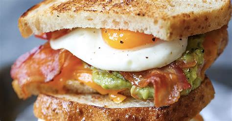 27 Best Breakfast Sandwich Recipes That Are Actually Healthy | Greatist