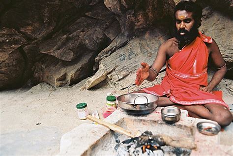 Aghori Baba in West Bengal | Aghori Tantrik Baba in Kolkata, Delhi ...