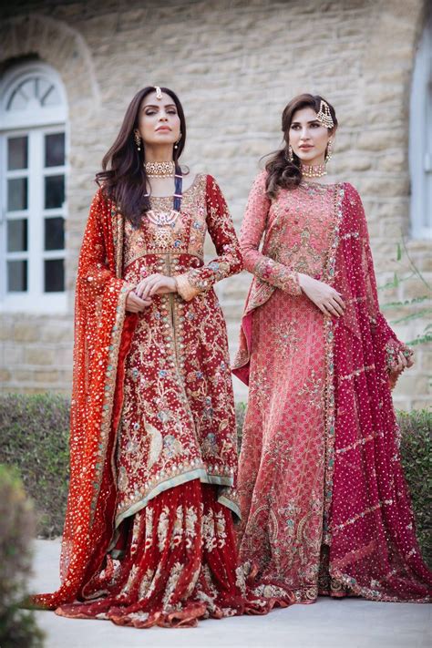 Bride or grooms sisters Mehndi/ baraat dresses Inspo | Pakistani wedding outfits, Pakistani ...