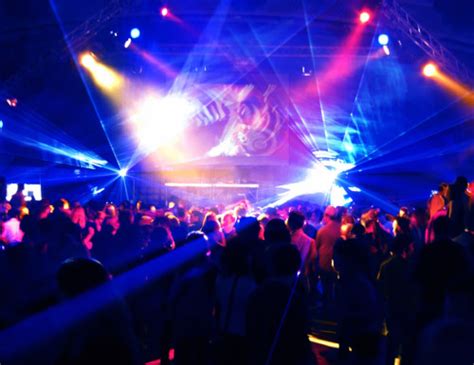 The Ultimate 2020 Guide to the Best Nightlife in Tenerife | Broadway Travel