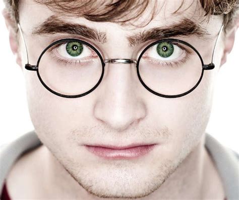 Daniel Radcliffe with green eyes!!! : r/harrypotter