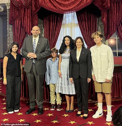 Kamala Harris swears in Democrat John Fetterman as Pennsylvania Senator | Daily Mail Online