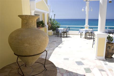 Free Images : sea, sun, antique, villa, floor, home, greek, holiday, island, property, room ...