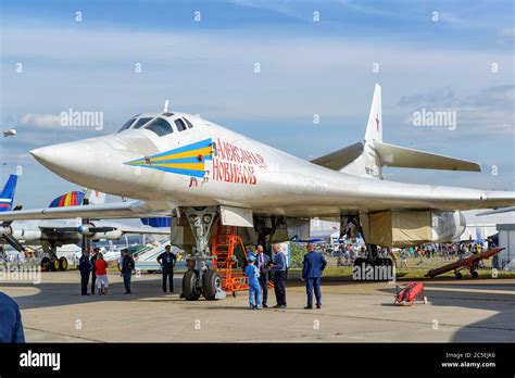 Russia tupolev tu 160 blackjack supersonic bomber hi-res stock photography and images - Alamy