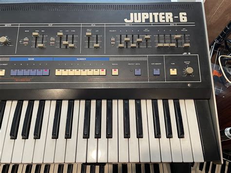 MATRIXSYNTH: Roland Jupiter-6 w/ Europa Mod