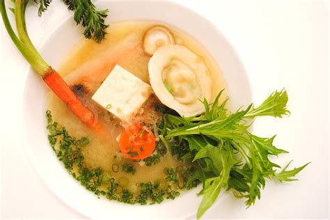 Shrimp Dumplings and Vegetable Miso Soup : Foodwise