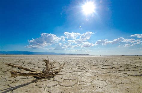 Desert Dry Lake | All Pictures Media Film Locations