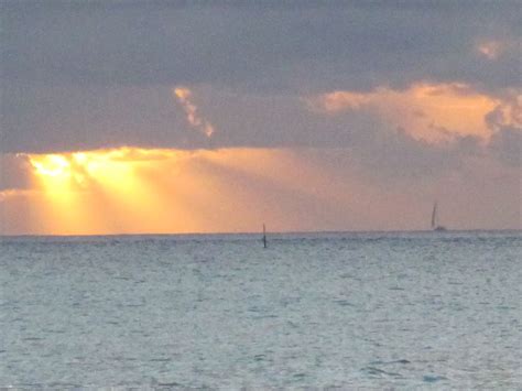 Moorea Sunsets and Sunrises42