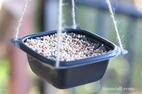 Recycled DIY Bird Feeder