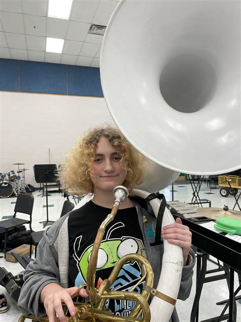 Picture I took with my Sousaphone! : r/marchingband