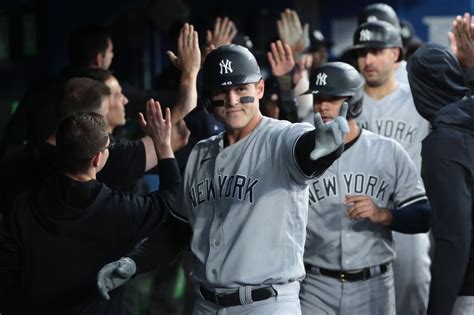 Anthony Rizzo delivers Yankees' 'knockout blow' again