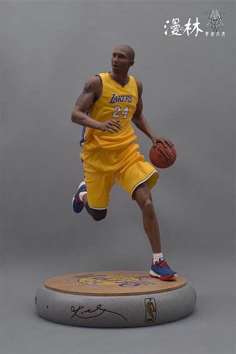 Kobe Bryant FIgure Memorial statue NBA Los Angeles Lakers 38cm