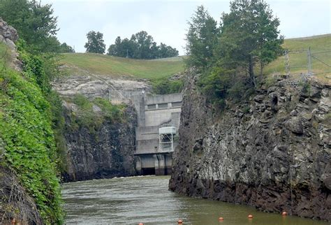 Officials: Buford Dam water releases create dangerous conditions on ...