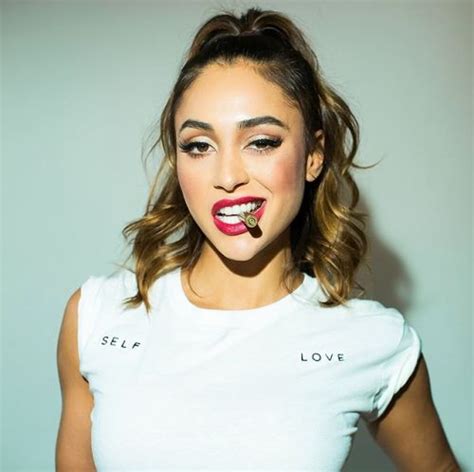 Lindsey Morgan Instagram