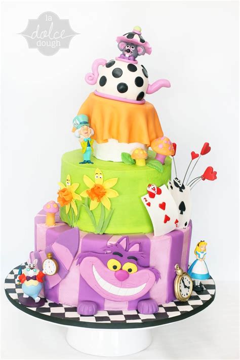 Alice In Wonderland Cake - CakeCentral.com