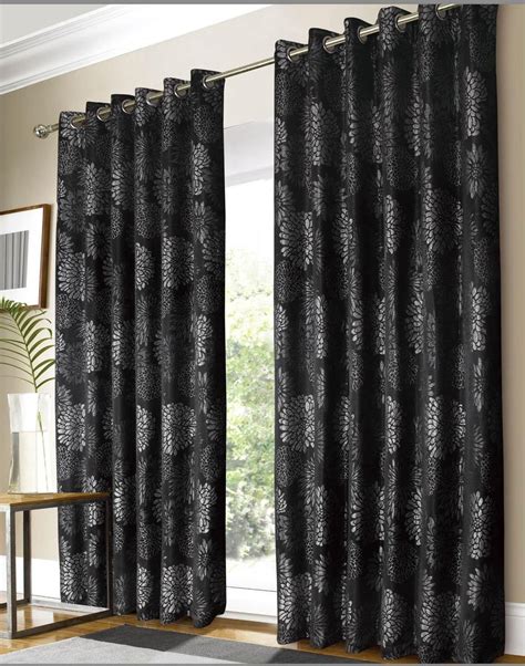 20 Beautiful Black Curtains For Bedroom