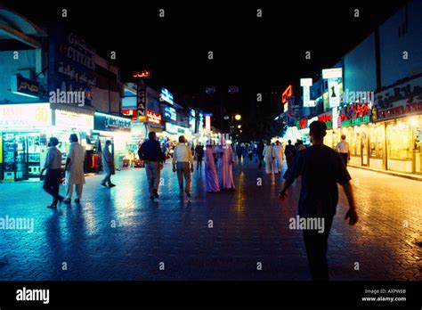 Abu Dhabi UAE Night Market Stock Photo - Alamy