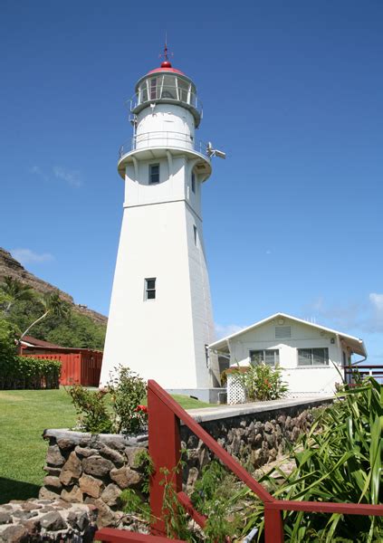 Diamond Head Lighthouse, Hawaii at Lighthousefriends.com