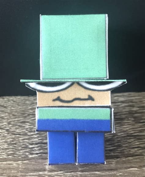 Pixel Papercraft - Brobgonal (Dave and Bambi Golden Apple FNF Mod)