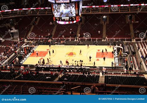 Chicago Bulls United Center Sports Arena Editorial Photo - Image of ...