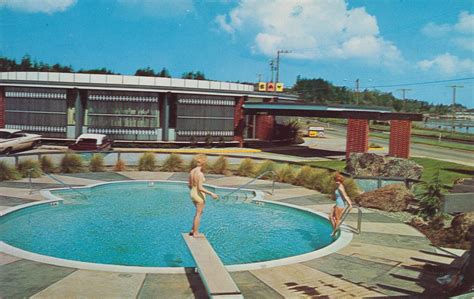 Courtel Coos Bay - Coos Bay, Oregon | A unique motor hotel a… | Flickr