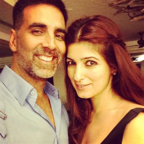 Akshay Kumar’s romantic picture with wife Twinkle Khanna