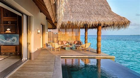 10 best Maldives hotels 2023: overwater oases to beachside hideaways | House & Garden