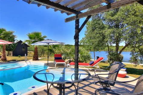 New Braunfels Vacation Rentals & House Rentals from $75 | HomeToGo