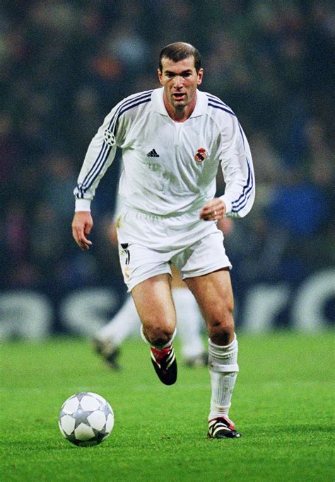 Zinedine Zidane Playing