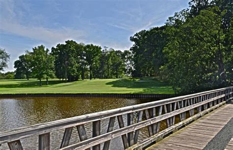 Eighteen Hole at Sparrows Point Country Club in Baltimore, Maryland, USA | GolfPass