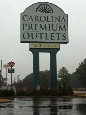 Carolina Premium Outlets sign Smithfield, NC | North carolina homes, Premium outlets, Southern homes