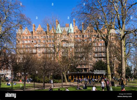 Hotel Russell on Russell Square - London Stock Photo - Alamy