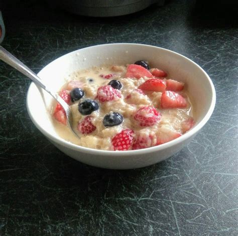 Fruit porridge | Enjoy eating, Breakfast, Food