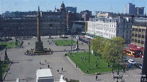 18 April 2023 - Glasgow's George Square webcam - YouTube