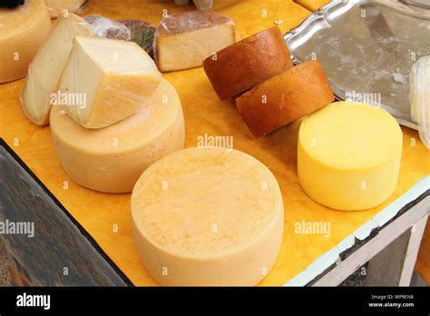 Croatia pag cheese hi-res stock photography and images - Alamy