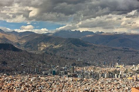 The Incredible Mountain City of La Paz, Bolivia | Amusing Planet