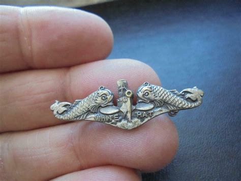 RARE WWII Enlisted Submarine Warfare pin "mini" 1 1/2" in length *White Hat* | #1992657527