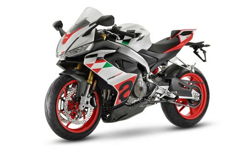 Aprilia Announces Lighter RS 660 Extrema - Roadracing World Magazine | Motorcycle Riding, Racing ...