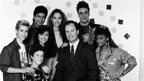 'Saved by the Bell' cast reunites after 30 years, which makes you 100 - Entertainment