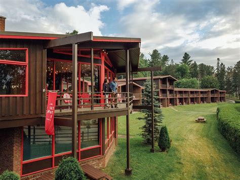 8 of the Best Lake Placid Resorts for Families - The Family Vacation Guide