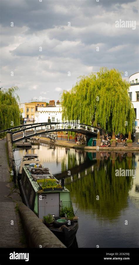 Camden canal with boats Stock Photo - Alamy