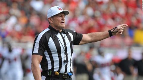 Ed Hochuli: Longtime NFL ref retires as son Shawn is promoted - CNN