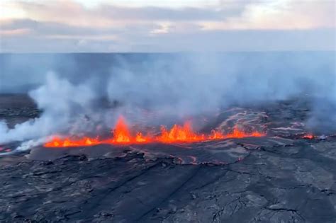 Hawaii's Kīlauea volcano erupts in a remote area, causes no disruption