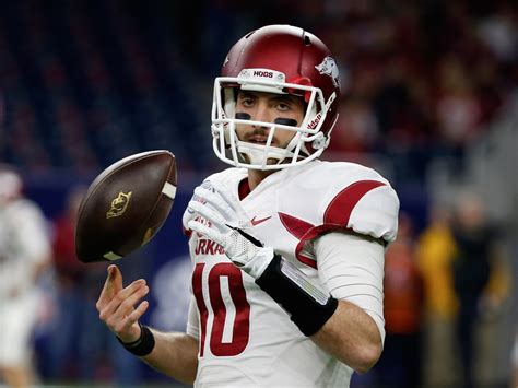 Arkansas QB has hand measured at NFL combine - Business Insider